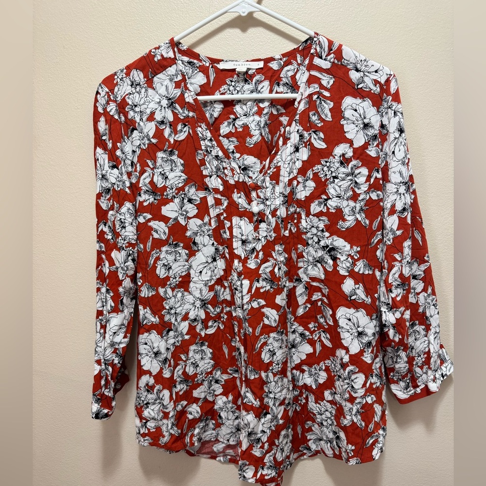 Fun 2 Fun Floral Blouse